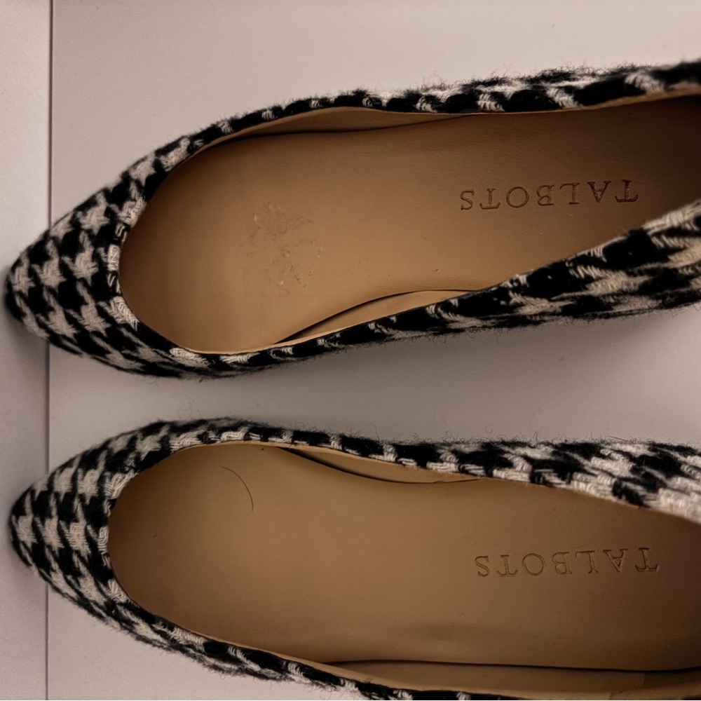 Talbots Black & White Houndstooth Pointed Flats - Picture 8 of 10